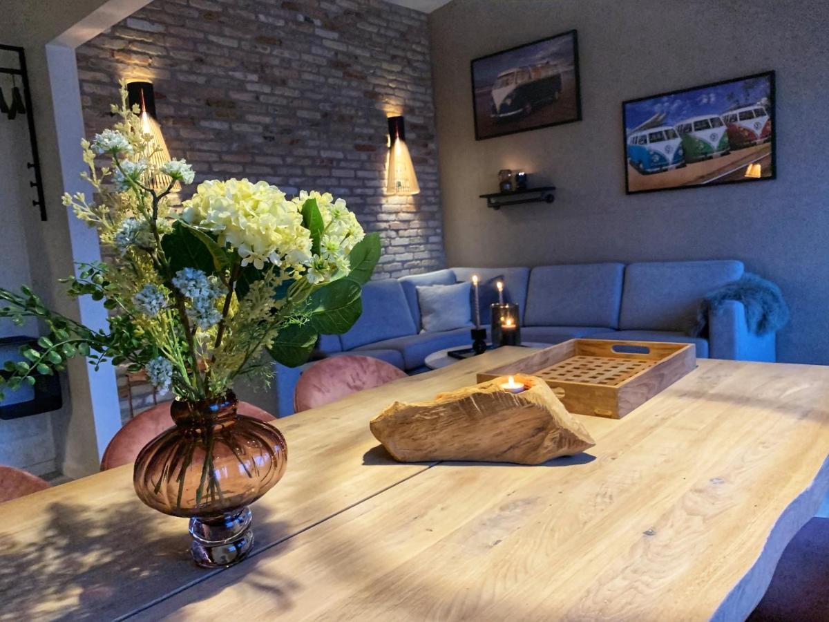Broncks Apartment 1 - Modern 2-Bedroom In The Heart Of Τόρσχαβν Εξωτερικό φωτογραφία